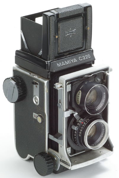 8.%20Mamiya%20C220%20(2).JPG